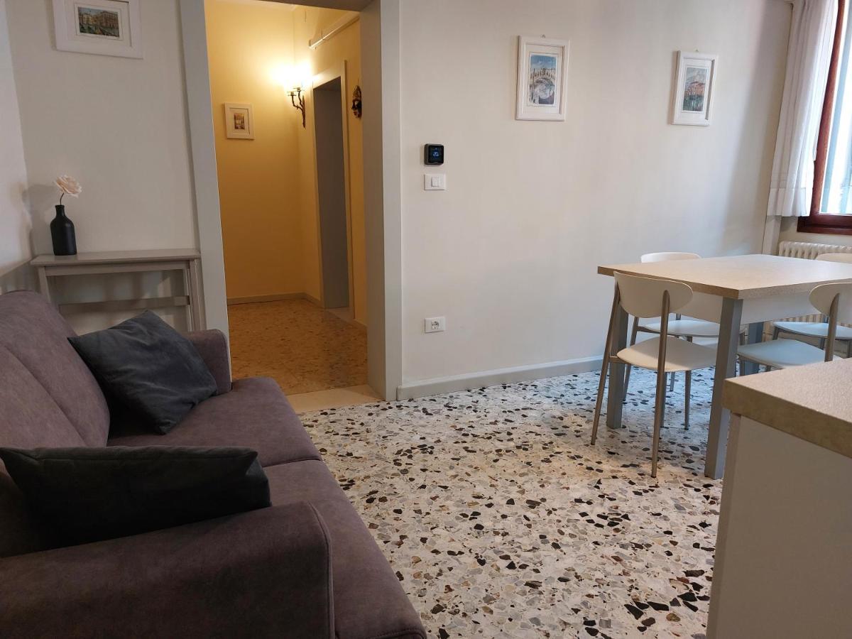 Cozy Quiet Guglie Apartament *